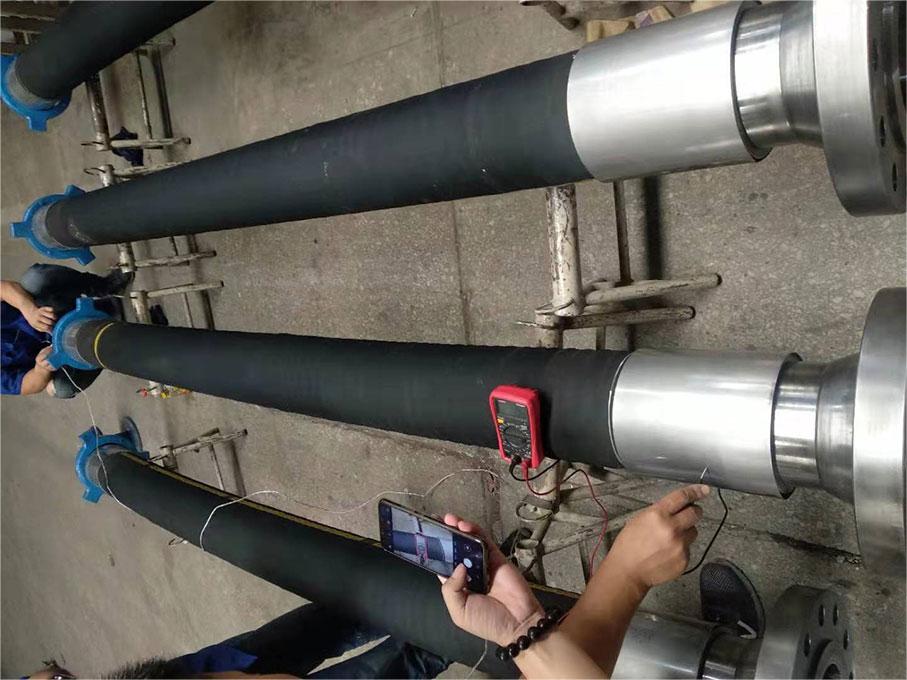 Desain struktural dan prinsip adaptasi kondisi kerja dua arah untuk penghisapan dan pengeluaran.